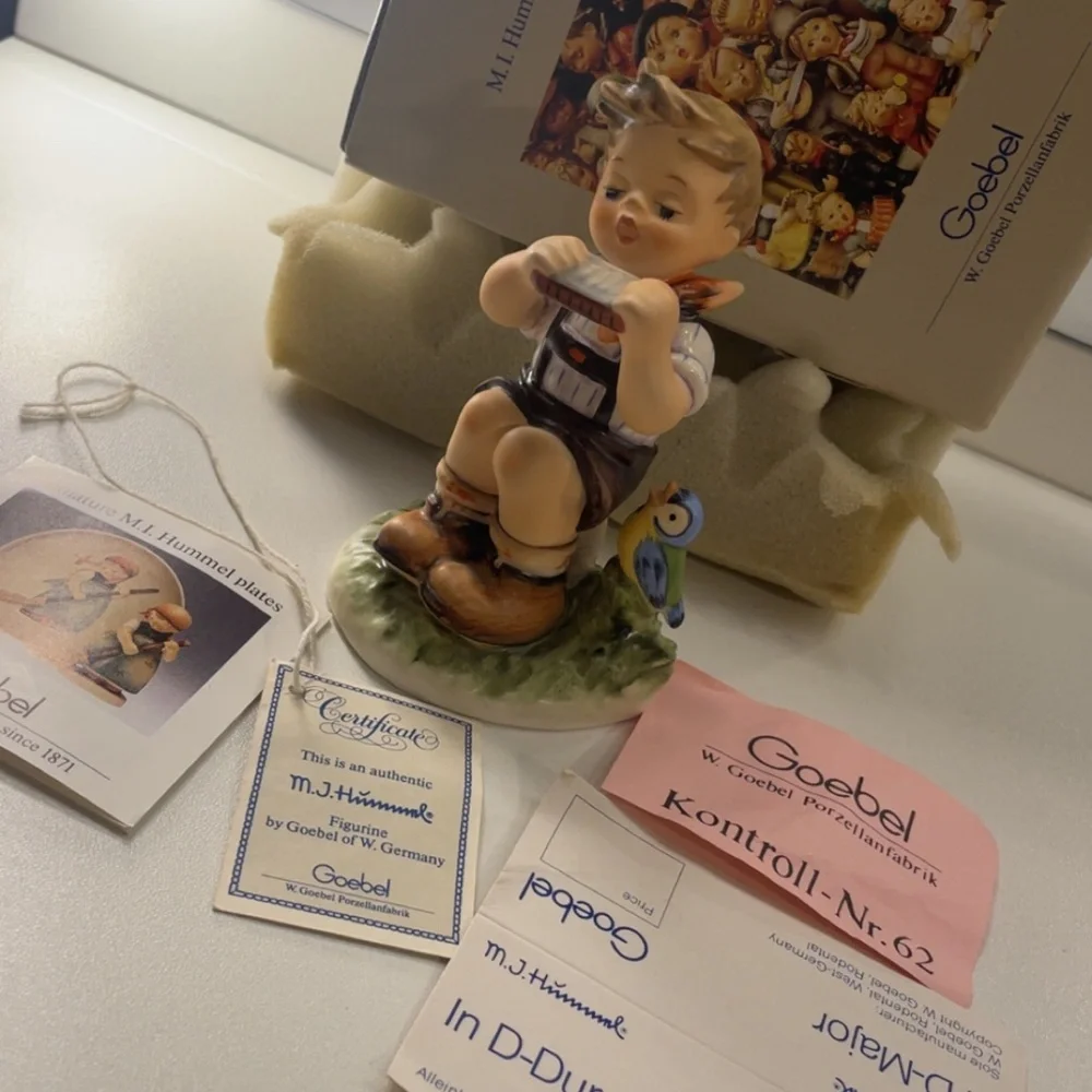 2 Goebel M.I. Hummel